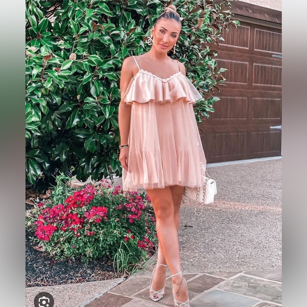 By Egreis light pink baby doll dress